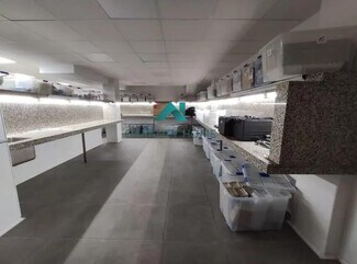 Plus de détails pour Local commercial à louer