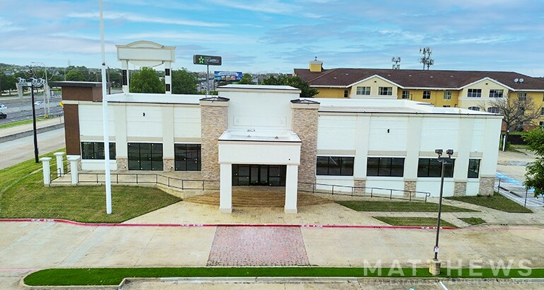 18438 Dallas Pky, Dallas, TX à vendre Photo de l’immeuble– Image 1 sur 5