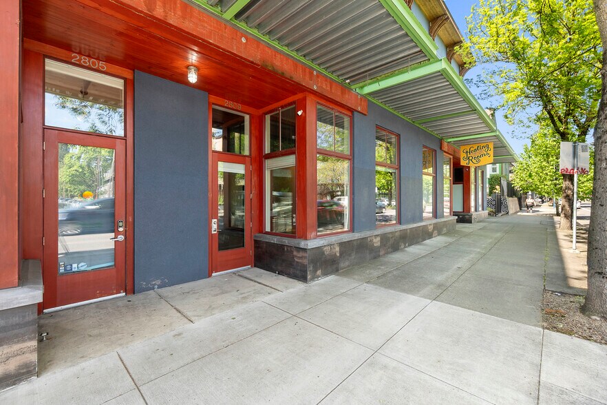 325 NE Graham St, Portland, OR à vendre - Photo de l’immeuble – Image 2 sur 25