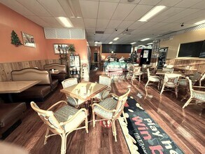626-654 E State Rd, Island Lake, IL à louer Photo intérieure– Image 1 sur 9
