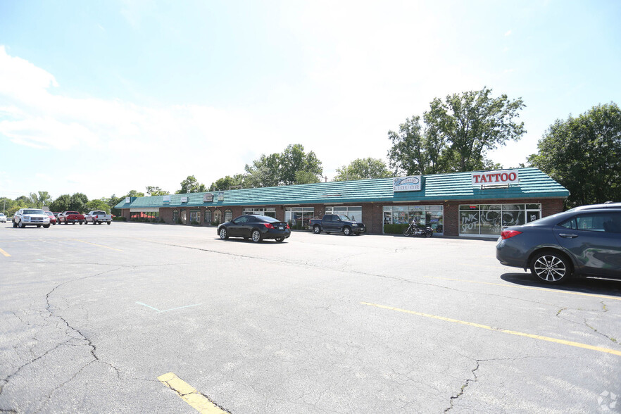 427 S Church St, Saint Peters, MO à louer - Photo de l’immeuble – Image 1 sur 4