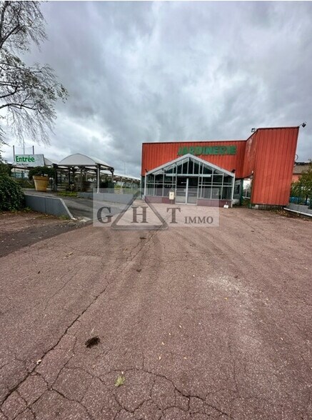 Terrain dans Santeny à vendre - Photo de l’immeuble – Image 1 sur 6