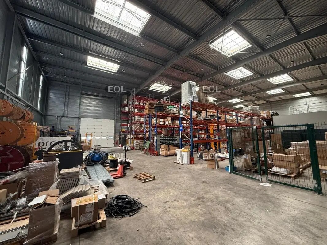 Local d’activités dans Bussy-Saint-Martin à louer Photo de l’immeuble– Image 1 sur 8