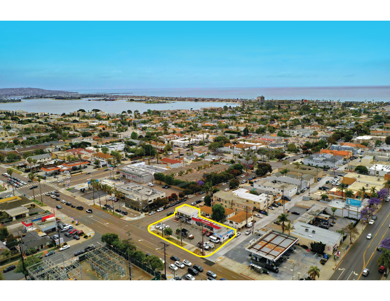 4454-4468 Ingraham St, San Diego, CA à vendre Photo de l’immeuble– Image 1 sur 18
