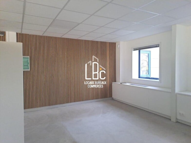 Bureau dans Saint-Herblain à louer - Photo de l’immeuble – Image 2 sur 11