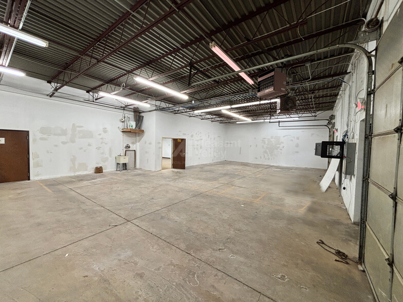 700-790 Ken Mar Industrial Pky, Broadview Heights, OH à louer - Photo de l’immeuble – Image 3 sur 6