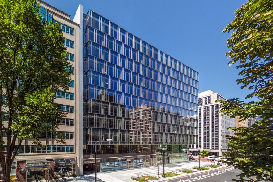 1050 17th St NW, Washington, DC à louer - Photo de l’immeuble – Image 1 sur 10