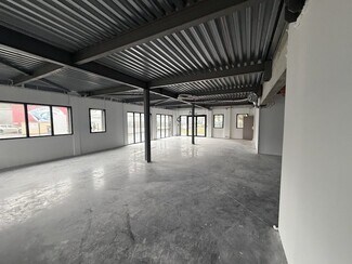 Plus de détails pour Local commercial à vendre