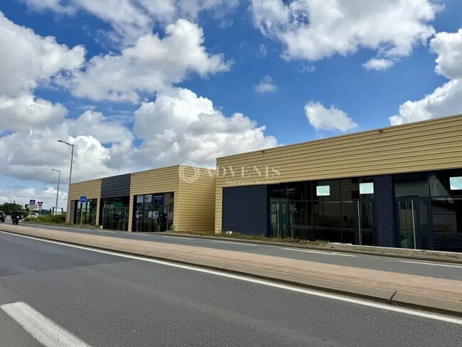 Plus de détails pour Local commercial à louer