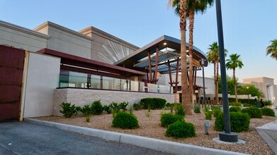 1397 Galleria Dr, Henderson, NV à louer Photo de l’immeuble– Image 1 sur 6
