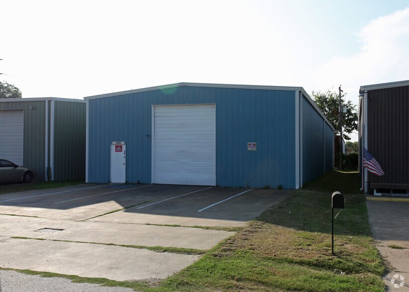 1206 Iowa Ave, South Houston, TX à louer - Photo de l’immeuble – Image 2 sur 6