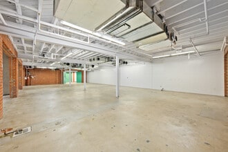 2440 S Sepulveda Blvd, Los Angeles, CA à louer Photo intérieure– Image 2 sur 4