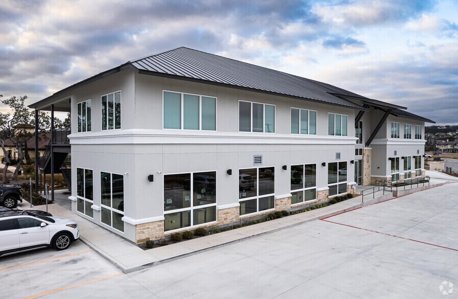 3216 Napier Park, Shavano Park, TX à louer - Photo de l’immeuble – Image 2 sur 26