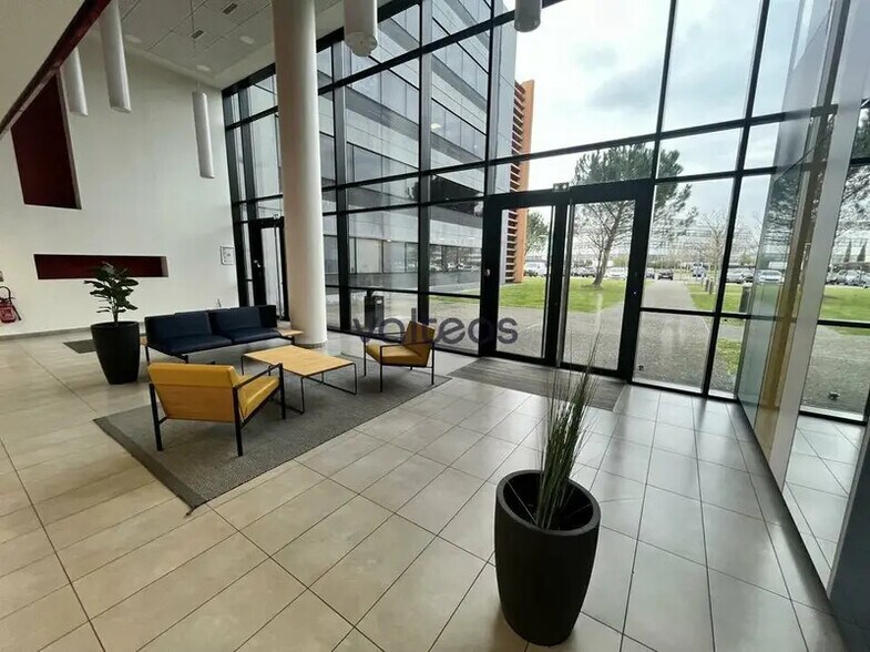 13 Rue Marie Louise Dissard, Toulouse à louer - Hall d’entrée – Image 1 sur 8
