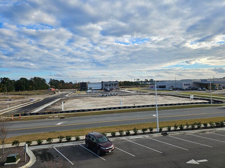 9441 Ploof Rd, Leland, NC à louer - Photo de l’immeuble – Image 1 sur 1