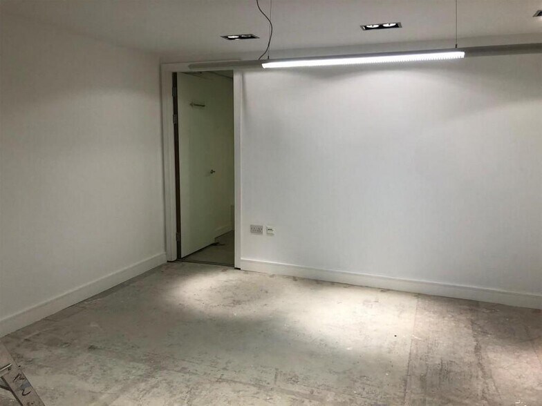 11-23 High St, Sheffield à louer - Photo de l’immeuble – Image 1 sur 5