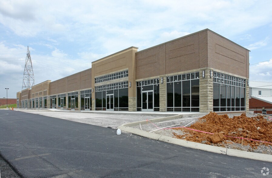 311-339 Sam Ridley Pky, Smyrna, TN à louer - Photo de l’immeuble – Image 3 sur 6