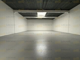 Plus de détails pour Local d'activités à louer