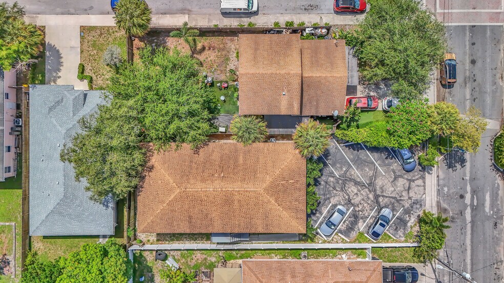 715 Washington Ave, Lake Worth, FL à vendre - Photo de l’immeuble – Image 2 sur 58