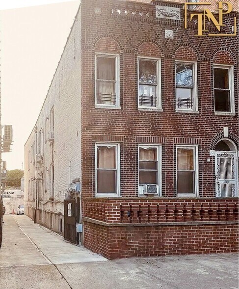 1634 E 2nd St, Brooklyn, NY à vendre - Photo de l’immeuble – Image 2 sur 15