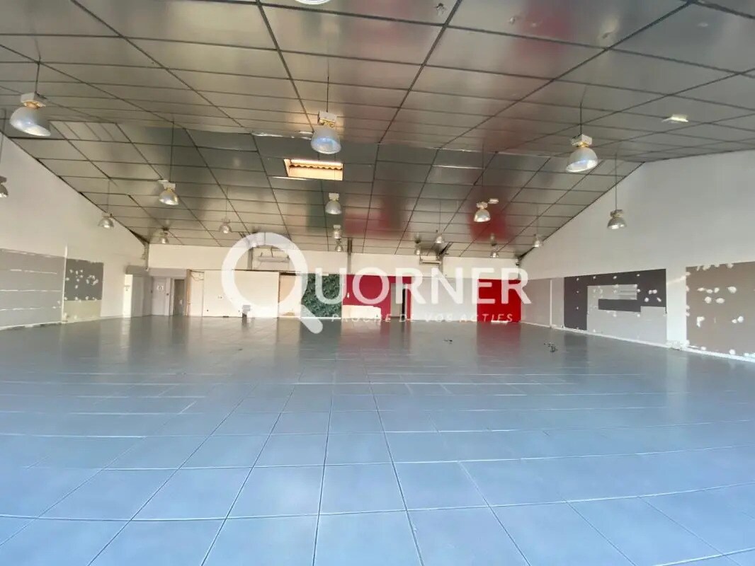 Local commercial dans Puget-sur-Argens à louer Photo intérieure– Image 1 sur 5