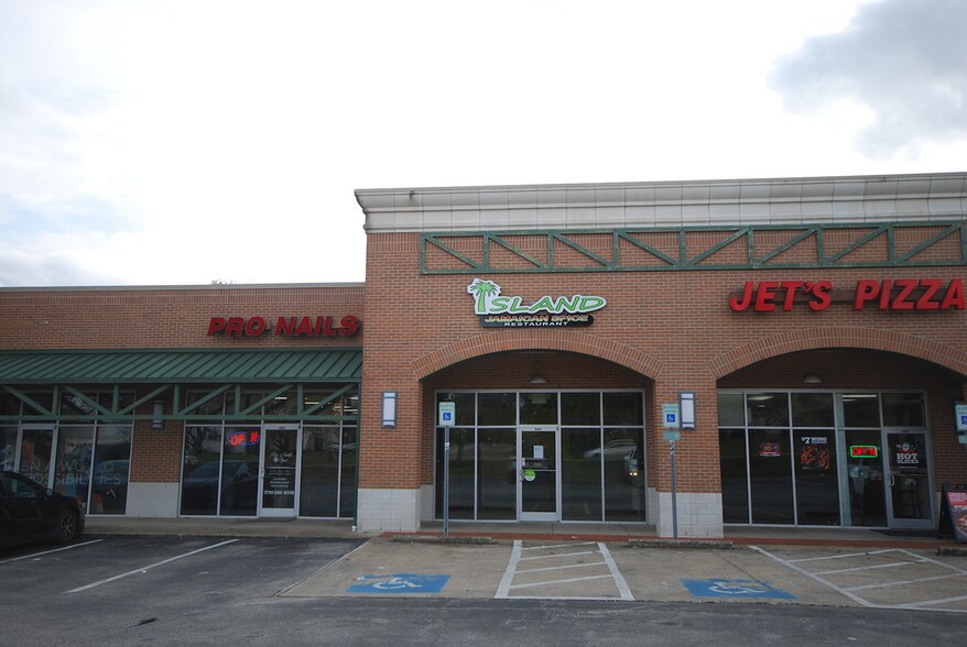 398-412 Oil Well Rd, Jackson, TN à louer - Photo de l’immeuble – Image 2 sur 8