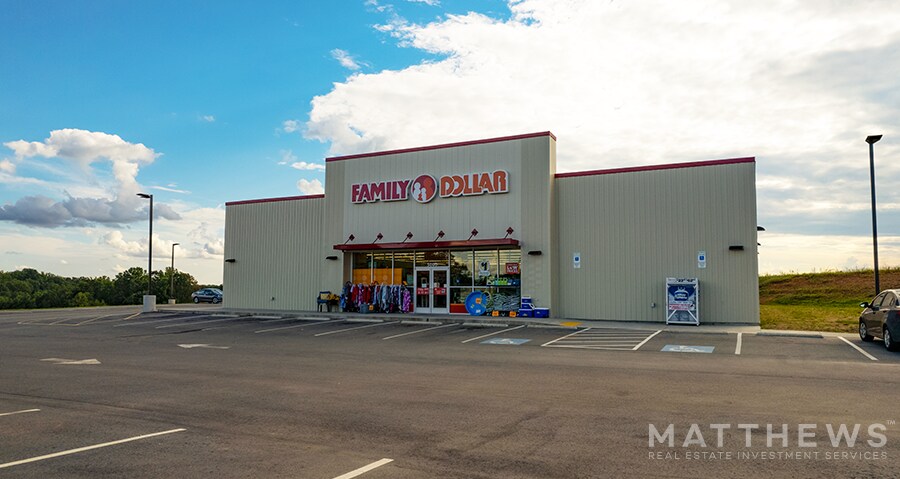 5000 NC 704 Hwy E, Sandy Ridge, NC à louer - Photo de l’immeuble – Image 2 sur 7