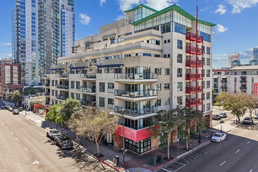 871-875 G St, San Diego, CA à vendre - Photo de l’immeuble – Image 3 sur 36