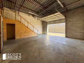 10420 Plano Rd, Dallas, TX à louer Photo intérieure– Image 1 sur 4