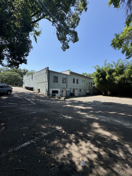 739 N Monroe St, Tallahassee, FL à louer - Photo de l’immeuble – Image 3 sur 15