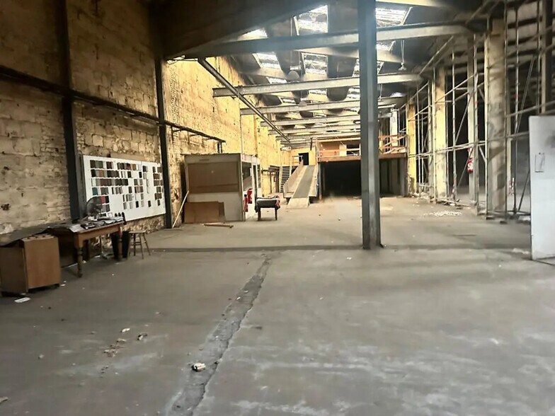 Industriel/Logistique dans Le Havre à vendre - Photo intérieure – Image 2 sur 2