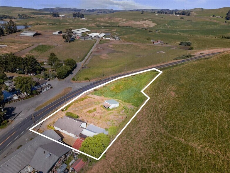14500 Mill St, Valley Ford, CA à vendre - Photo de l’immeuble – Image 1 sur 21