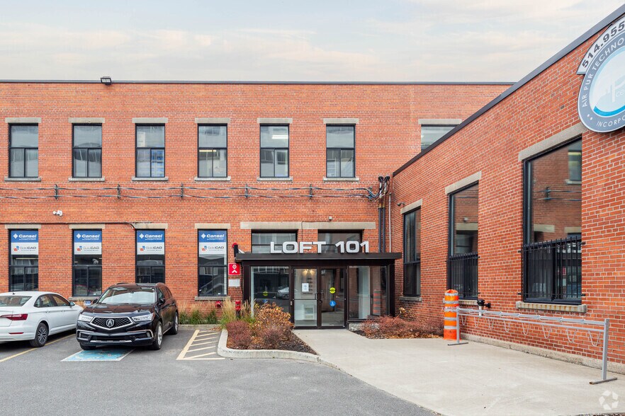 101-111 Rue De Louvain O, Montréal, QC à louer - Photo de l’immeuble – Image 1 sur 8