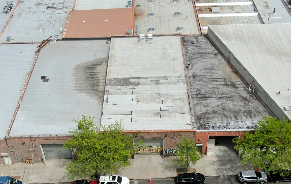 84 Apollo St, Brooklyn, NY à vendre - Photo de l’immeuble – Image 1 sur 14
