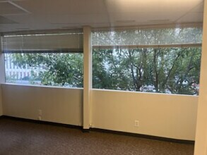 14827 Ventura Blvd, Sherman Oaks, CA à louer Photo intérieure– Image 2 sur 9