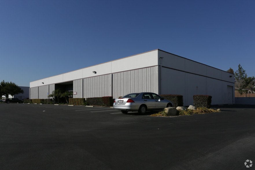 1241-1253 W 9th St, Upland, CA à louer - Photo de l’immeuble – Image 2 sur 3