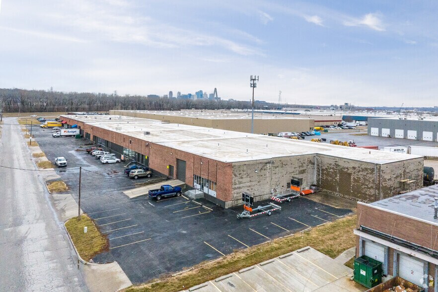 1212-1250 Taney St, North Kansas City, MO à louer - Photo de l’immeuble – Image 1 sur 5