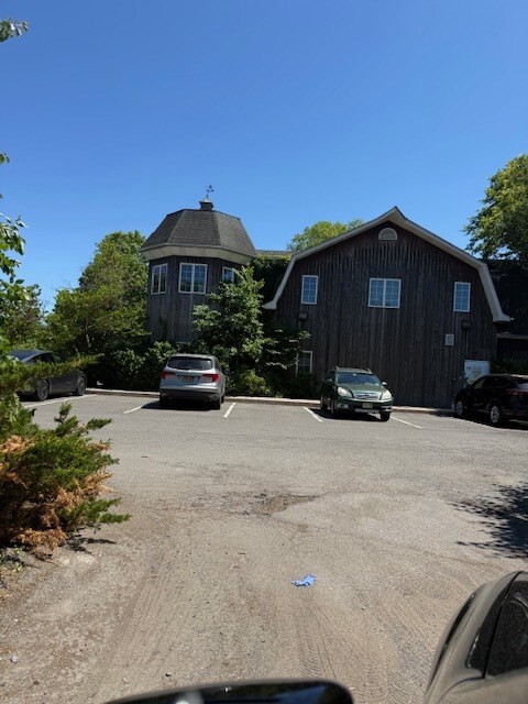 790 Chestnut Ridge Rd, Chestnut Ridge, NY à vendre Photo de l’immeuble– Image 1 sur 2
