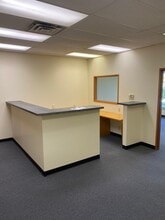 10700 SW Beaverton Hillsdale Hwy, Beaverton, OR à louer Photo intérieure– Image 1 sur 4