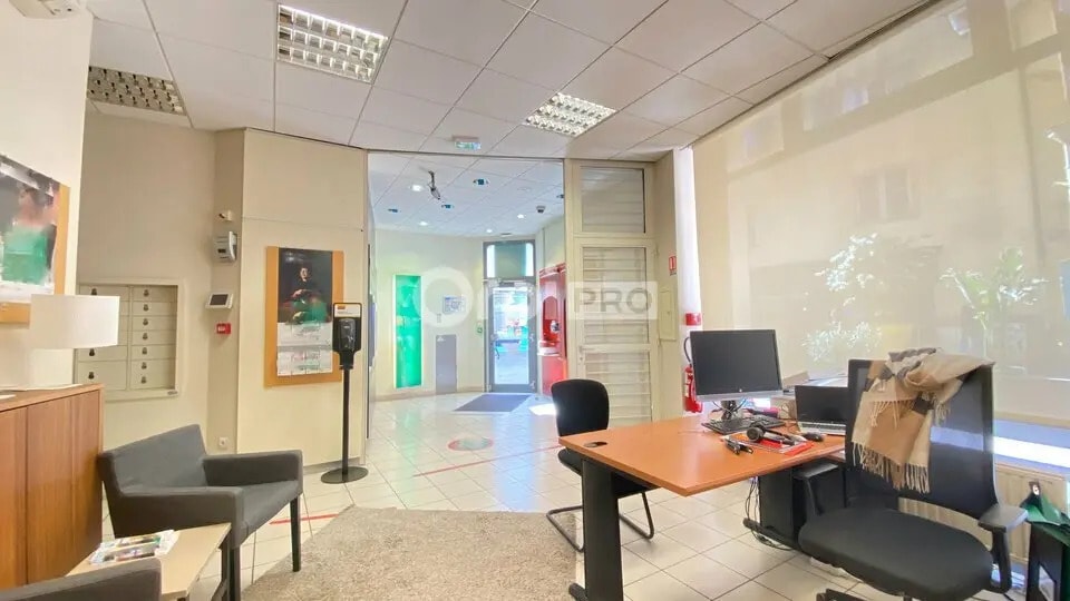 Bureau dans Colmar à louer - Photo de l’immeuble – Image 3 sur 8