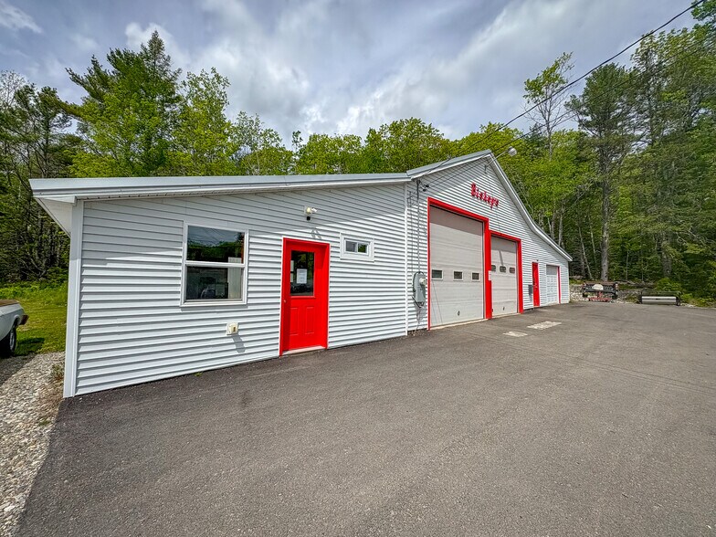 85 Gross Point Rd, Orland, ME à vendre - Photo de l’immeuble – Image 2 sur 24