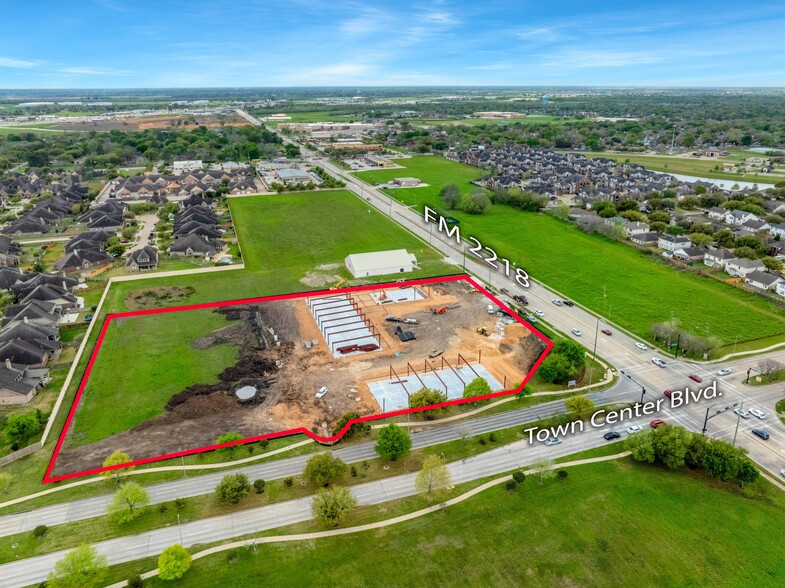 1821 BF Terry Blvd, Rosenberg, TX à louer - Photo de l’immeuble – Image 2 sur 9