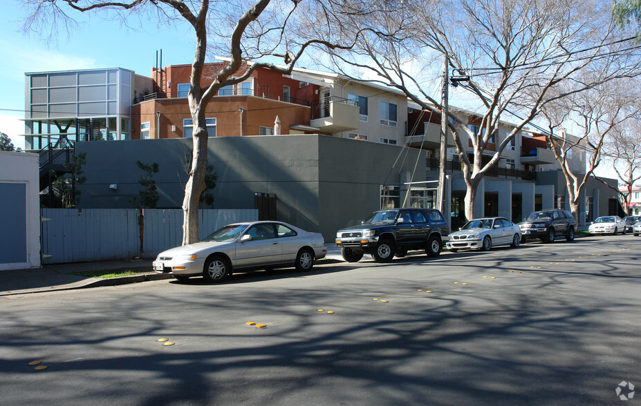 4131 El Camino Real, Palo Alto, CA à louer - Photo de l’immeuble – Image 3 sur 13