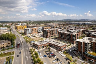 5500-5540 Boul Henri-Bourassa O, Saint-Laurent, QC - VUE AÉRIENNE  vue de carte