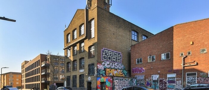 99 Wallis Rd, Londres à louer - Photo de l’immeuble – Image 2 sur 6