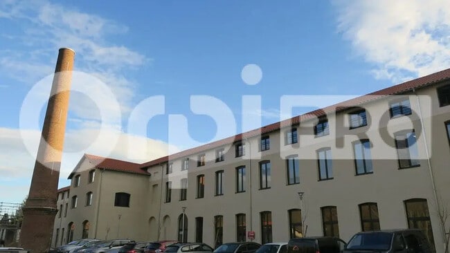 Plus de détails pour Local d'activités à louer