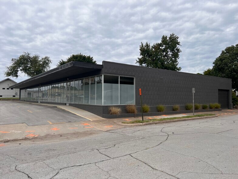 3115 E 15th St, Tulsa, OK à louer - Photo de l’immeuble – Image 3 sur 3