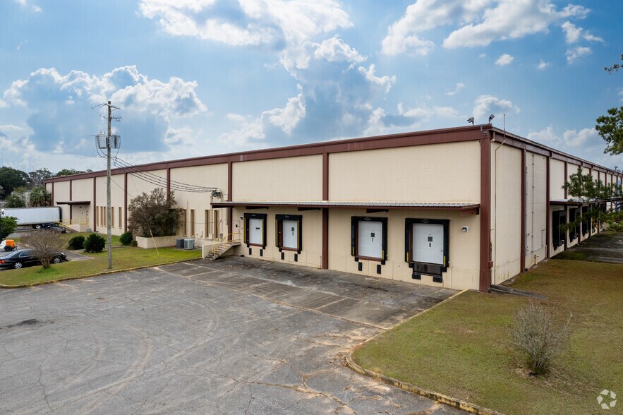 257 Amber St, Pensacola, FL à louer - Photo de l’immeuble – Image 1 sur 7