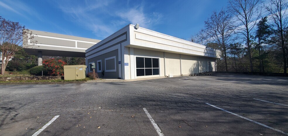 2060 Northlake Pky, Tucker, GA à vendre - Photo de l’immeuble – Image 2 sur 9