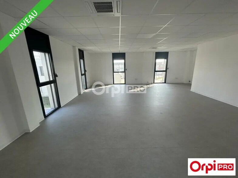Bureau dans Guilherand-Granges à louer - Photo intérieure – Image 2 sur 3